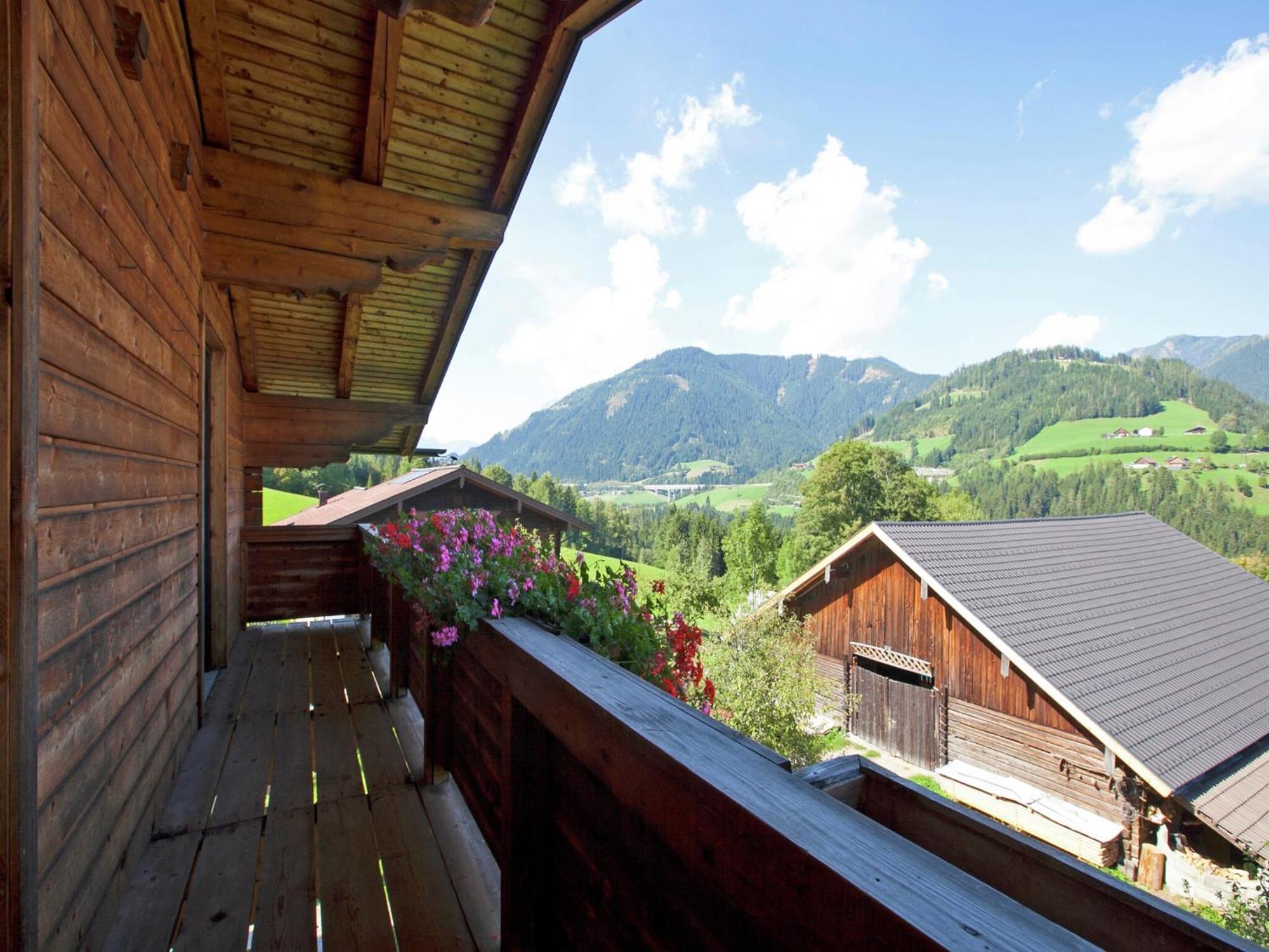 Charming Holiday Home In H Ttau With Barbecue Hüttau Esterno foto