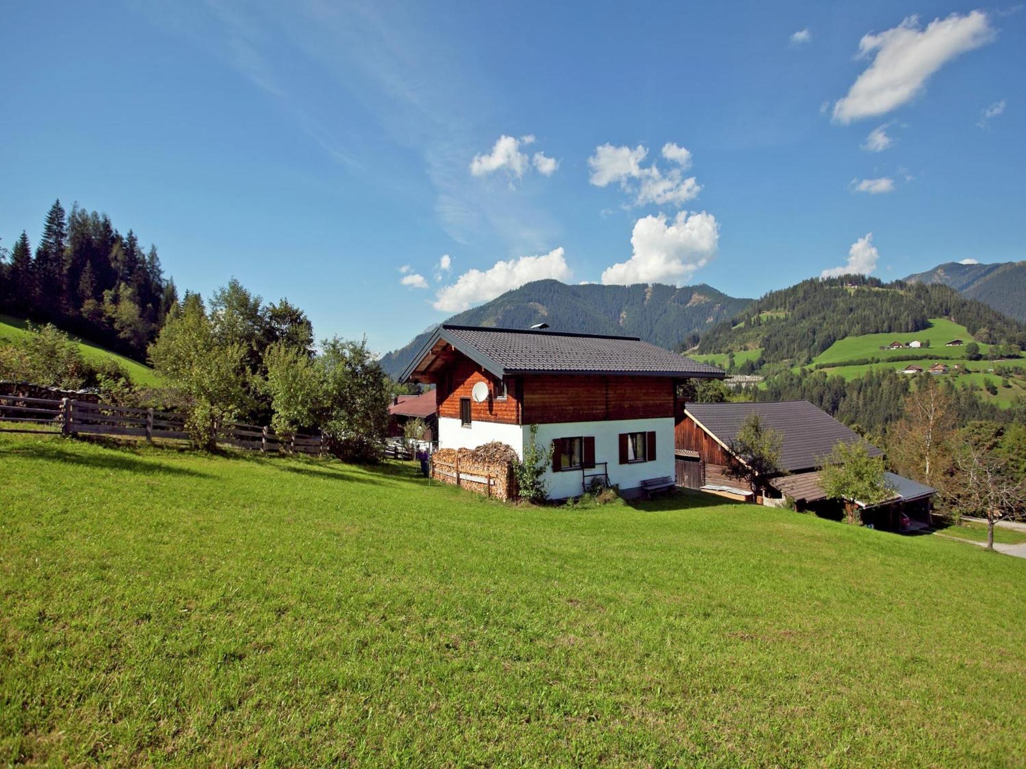 Charming Holiday Home In H Ttau With Barbecue Hüttau Esterno foto